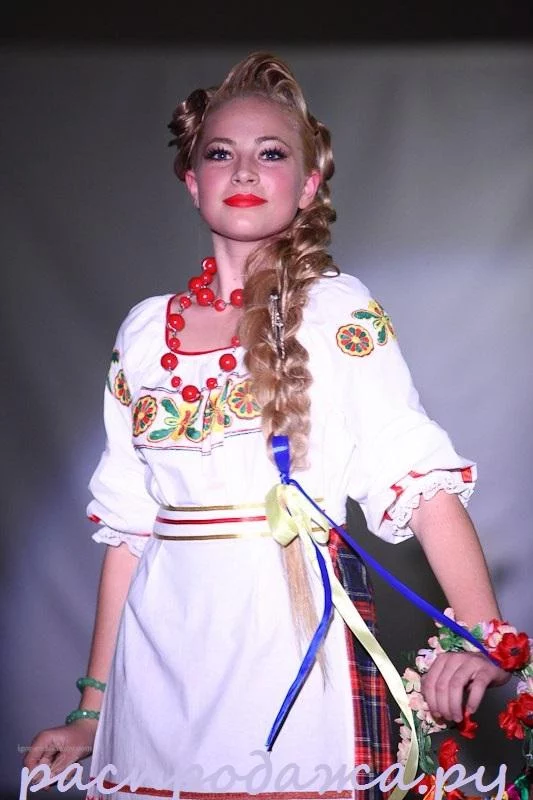 Модные показы и конкурсы в рамках фестиваля “Этно-Мода”
